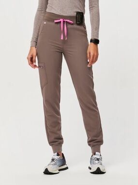 Figs Smokey Taupe Zamora Jogger Scrub Pants Joggers size S TALL limited edition